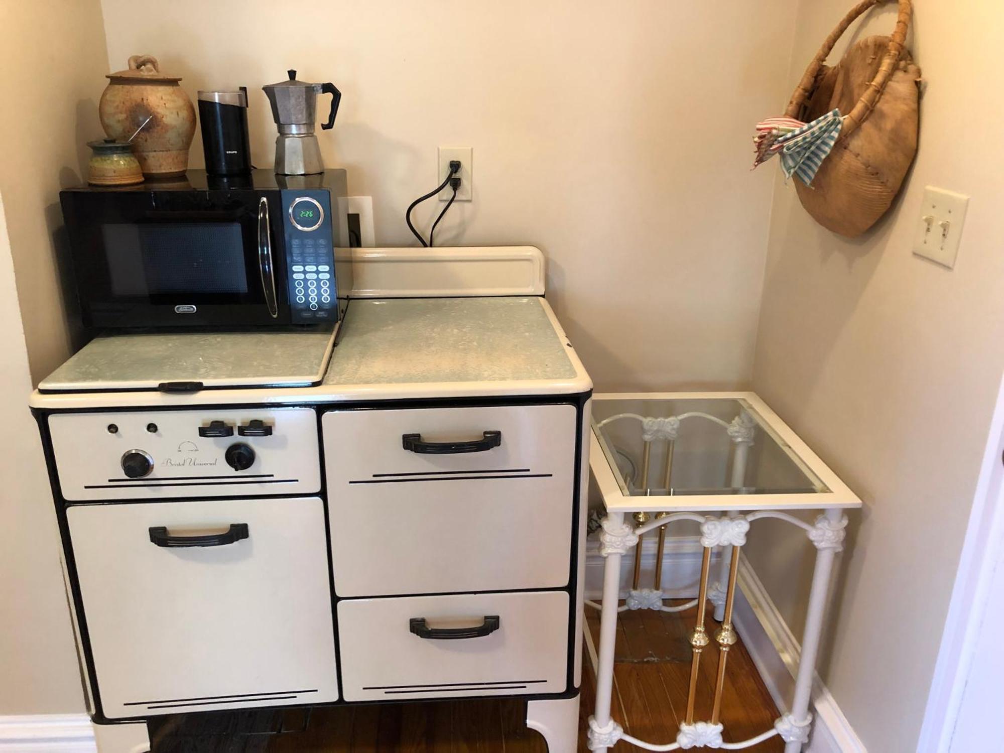 Knight Campbell Carriage House * DEN