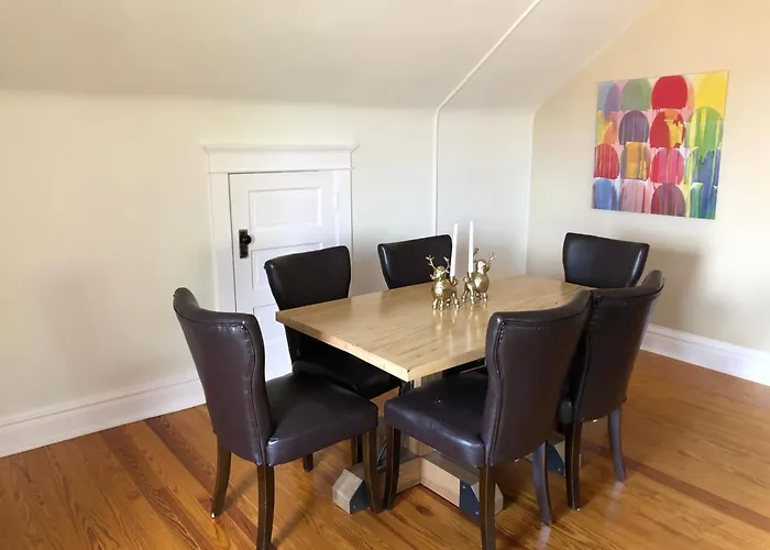 Knight Campbell Carriage House